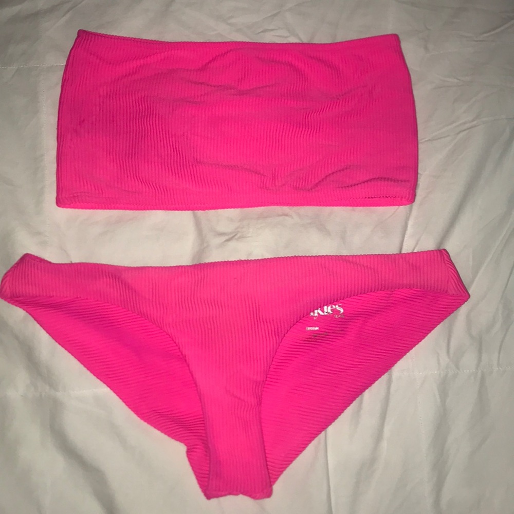 Frankies Bikini